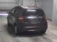 Honda FIT лот № 4021 оценка 3.5  с аукциона в Японии 7