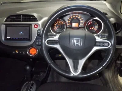 Honda FIT  с аукциона в Японии