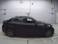 Lexus IS лот № 30218 оценка 3.5  с аукциона в Японии 2