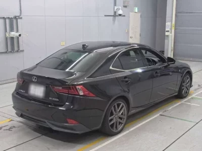 Lexus IS  с аукциона в Японии