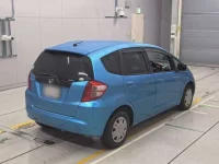 Honda FIT лот № 30220 оценка 3.5  с аукциона в Японии 1