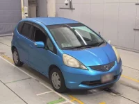 Honda FIT лот № 30220 оценка 3.5  с аукциона в Японии 4