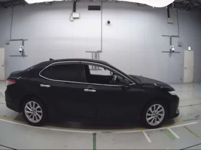Toyota CAMRY  с аукциона в Японии