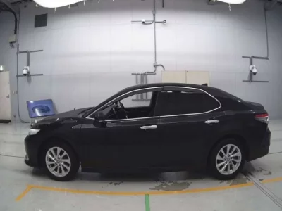 Toyota CAMRY  с аукциона в Японии