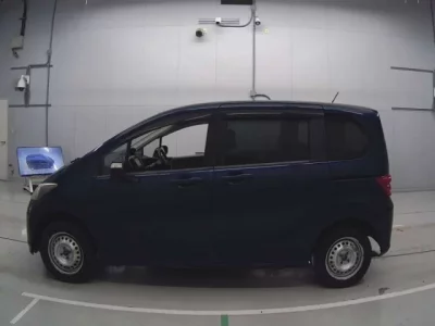 Honda FREED  с аукциона в Японии