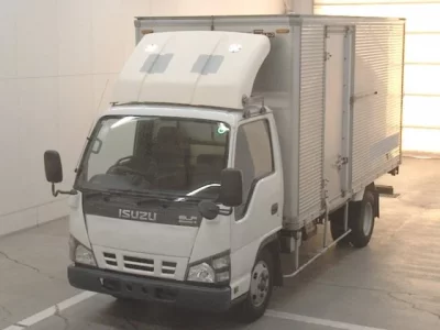 Isuzu ELF  с аукциона в Японии