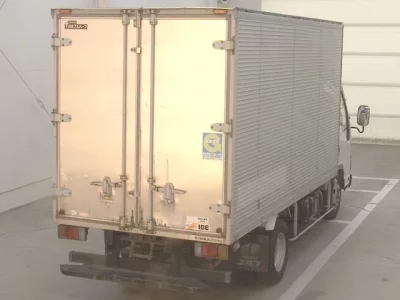 Isuzu ELF  с аукциона в Японии