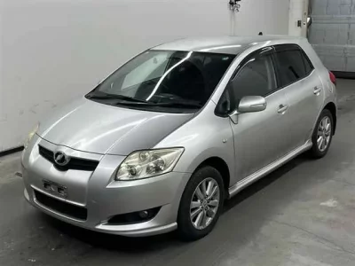 Toyota AURIS  с аукциона в Японии