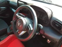 Toyota YARIS лот № 36398 оценка 4.5  с аукциона в Японии 6