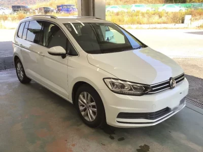 Volkswagen GOLF TOURAN