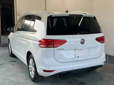 Volkswagen GOLF TOURAN