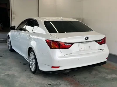 Lexus GS  с аукциона в Японии