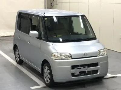 Daihatsu TANTO  с аукциона в Японии