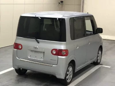 Daihatsu TANTO  с аукциона в Японии