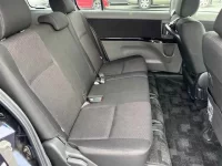 Toyota ISIS лот № 70146 оценка 3.5  с аукциона в Японии 7