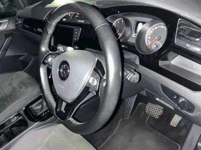 Volkswagen GOLF TOURAN