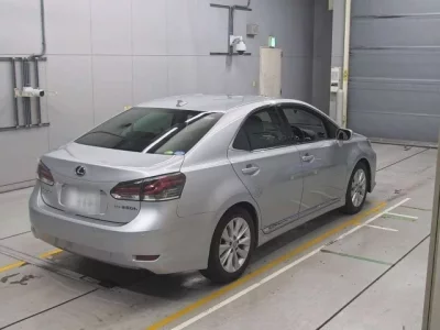 Lexus HS