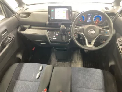 Nissan ROOX  с аукциона в Японии