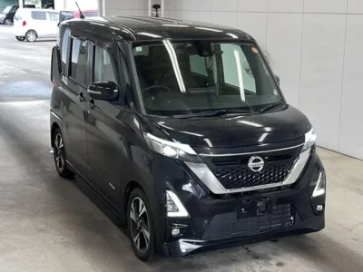 Nissan ROOX  с аукциона в Японии