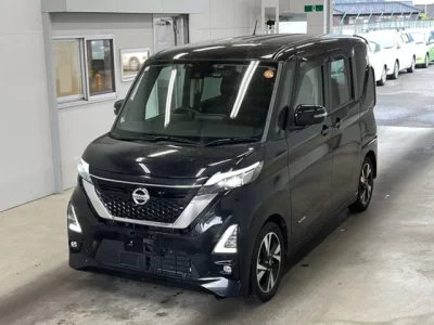 Nissan ROOX  с аукциона в Японии