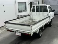 Toyota TOWN ACE TRUCK лот № 85032 оценка 3.5  с аукциона в Японии 4
