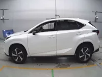 Lexus NX лот № 36430 оценка 4.5  с аукциона в Японии 3