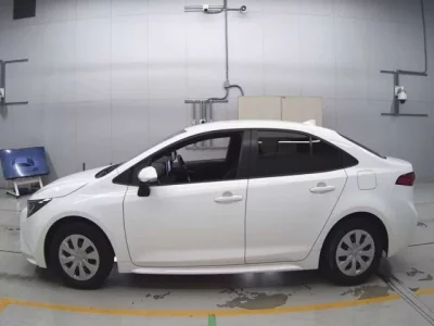 Toyota COROLLA  с аукциона в Японии