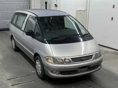 Toyota ESTIMA  с аукциона в Японии