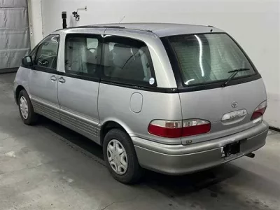 Toyota ESTIMA  с аукциона в Японии