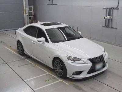 Lexus IS  с аукциона в Японии