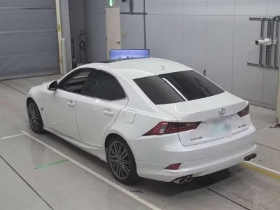 Lexus IS  с аукциона в Японии