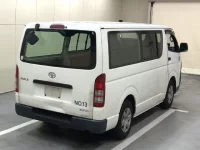 Toyota HIACE VAN лот № 6144 оценка 3  с аукциона в Японии 3