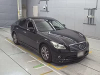 Nissan FUGA лот № 90539 оценка 4  с аукциона в Японии 4