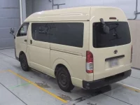 Toyota HIACE VAN лот № 30285 оценка 3.5  с аукциона в Японии 5