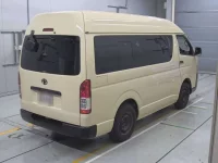 Toyota HIACE VAN лот № 30285 оценка 3.5  с аукциона в Японии 1