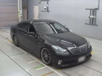 Toyota CROWN лот № 90546 оценка R  с аукциона в Японии 4