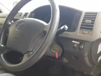 Toyota HIACE VAN лот № 30287 оценка 3.5  с аукциона в Японии 6