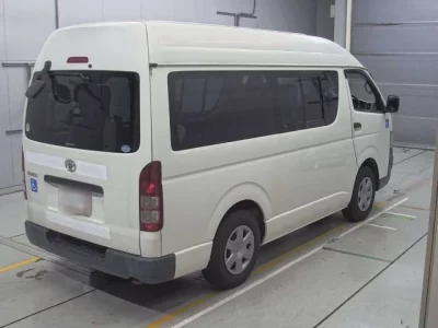 Toyota HIACE VAN  с аукциона в Японии