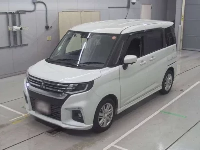 Mitsubishi DELICA D2  с аукциона в Японии