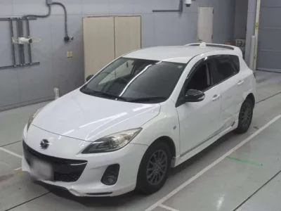 Mazda AXELA  с аукциона в Японии