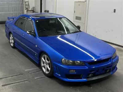 Nissan SKYLINE  с аукциона в Японии