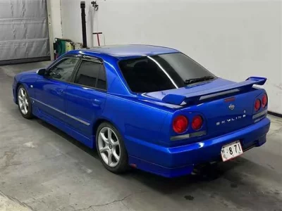 Nissan SKYLINE  с аукциона в Японии