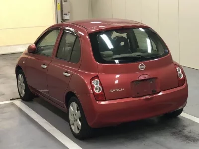 Nissan MARCH  с аукциона в Японии
