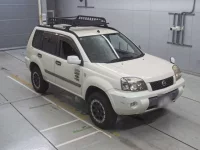 Nissan X-TRAIL лот № 30303 оценка 3.5  с аукциона в Японии 4