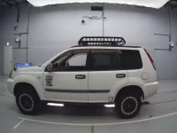 Nissan X-TRAIL лот № 30303 оценка 3.5  с аукциона в Японии 3