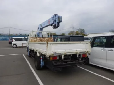 Isuzu ELF  с аукциона в Японии
