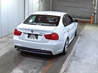 BMW 3-Series лот № 3072 оценка 3.5  с аукциона в Японии 4