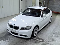 BMW 3-Series лот № 3072 оценка 3.5  с аукциона в Японии 3