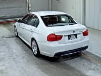 BMW 3-Series лот № 3072 оценка 3.5  с аукциона в Японии 1