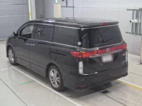 Nissan ELGRAND лот № 33412 оценка 3.5  с аукциона в Японии 5